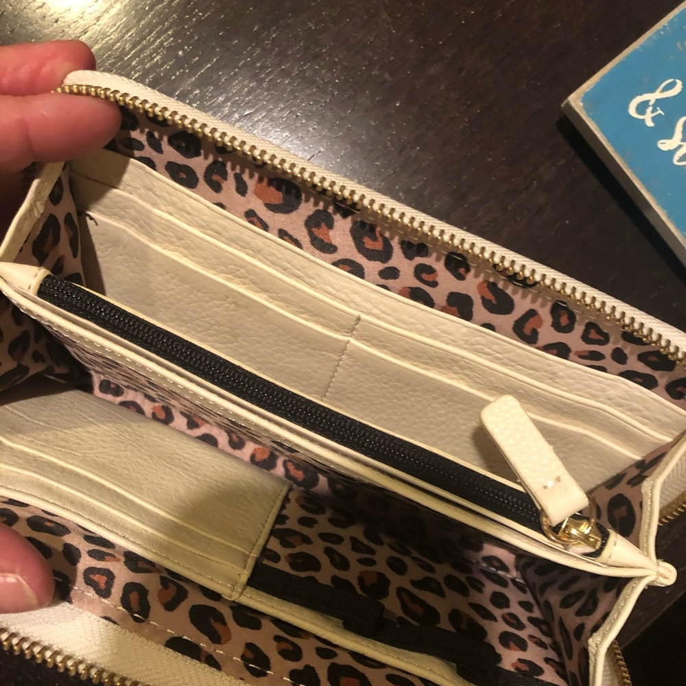 NWT vintage juicy couture white leather wallet black label - Picture 9 of 9